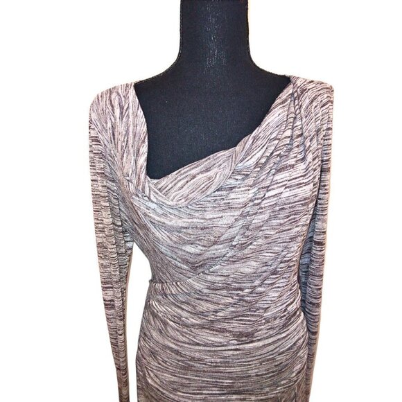 MAX STUDIO GRAY AND BLACK LONG SLEEVE WRAP DRESS WITH SCOOP NECK - SIZE M - Picture 3 of 5